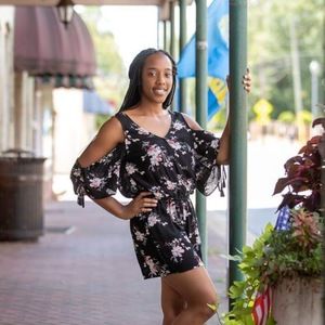 Meet your Posher, Lexi